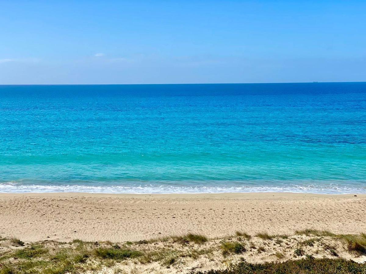 Appartamento Beachfront House Geremeas Sardegna Esterno foto