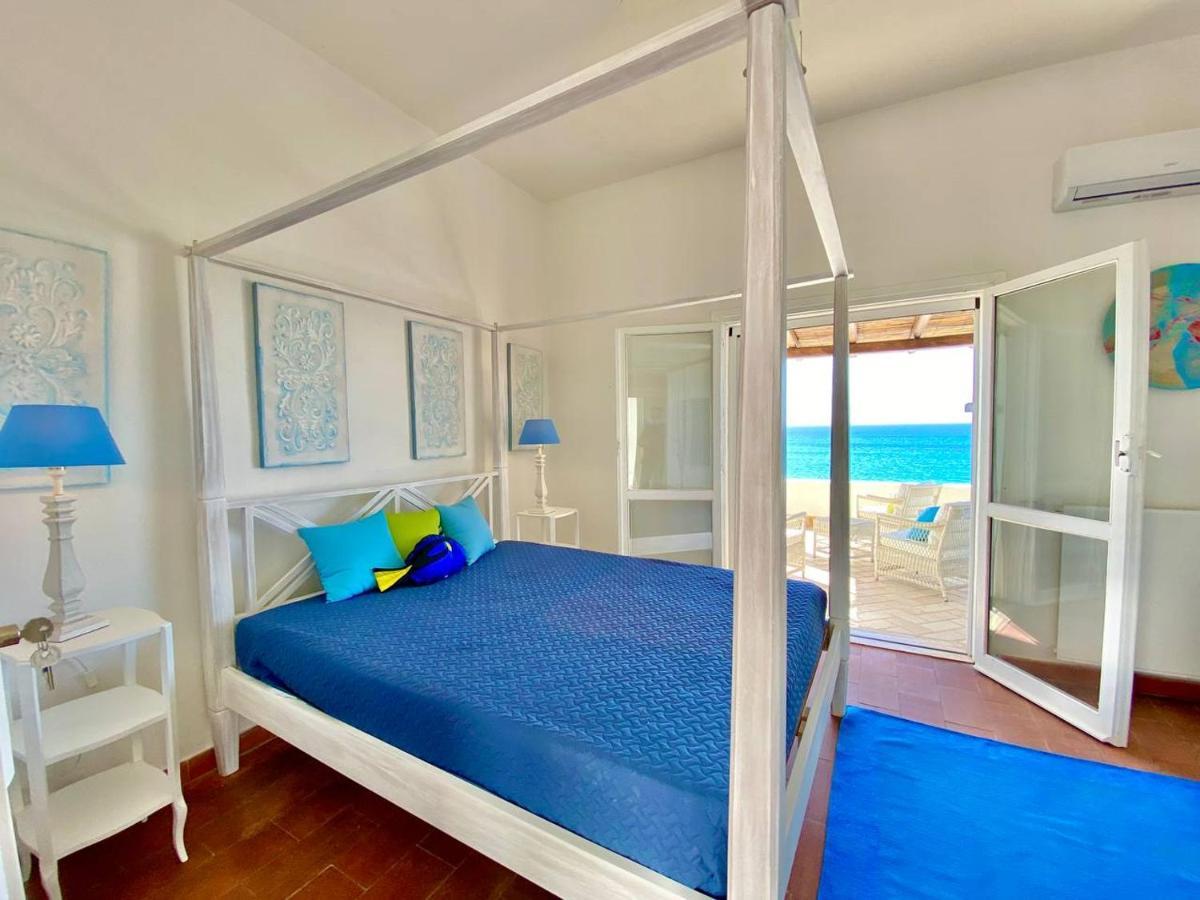 Appartamento Beachfront House Geremeas Sardegna Esterno foto