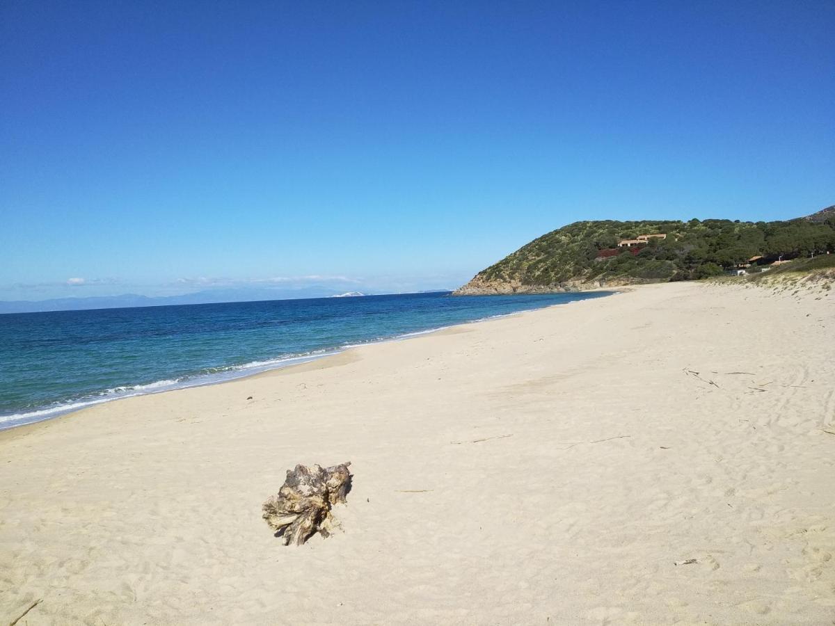 Appartamento Beachfront House Geremeas Sardegna Esterno foto