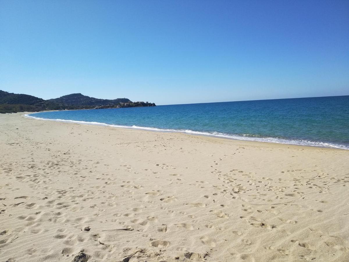 Appartamento Beachfront House Geremeas Sardegna Esterno foto